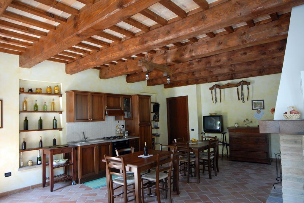 Agriturismo Il Sentiero Villa Montalto delle Marche Exterior foto